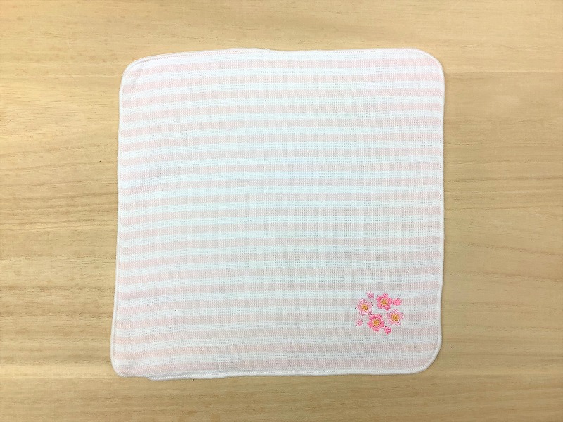 【人気の今治タオル（日本製）に和の物の刺繍が入った！タオルハンカチ 和の物めぐり】桜