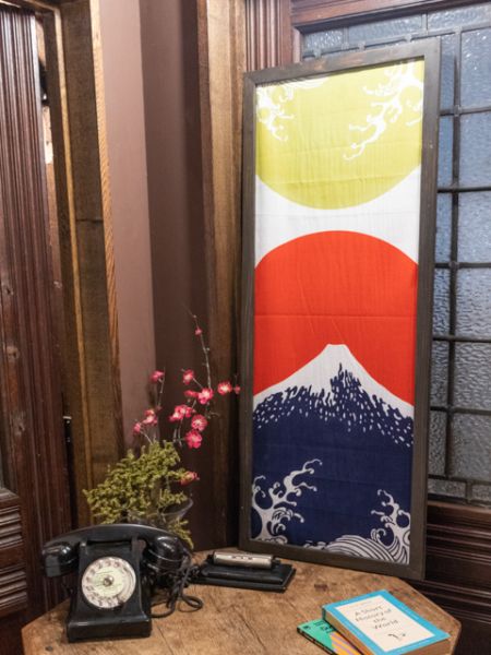 【ご紹介します！信頼の日本製！ブランド『カヤ』の粋な注染手ぬぐい 波と富士山】アオ