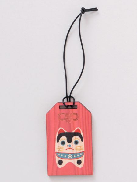 【新登場！日本製！ブランド『カヤ』の可愛い旅行札！お守り札木製トラベルタグ荷物札】イヌハリコ