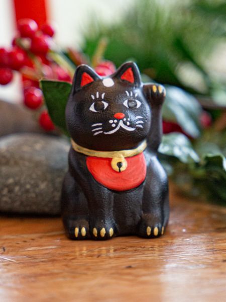【ご紹介します！信頼の日本製！ブランド『カヤ』の可愛い縁起物！民芸陶器みくじ 招き猫】クロ