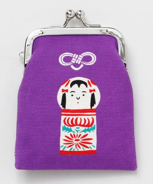 【新登場！安心の日本製！縁起のいい日本の民芸品をプリントしたお守り縦長がま口！】コケシ