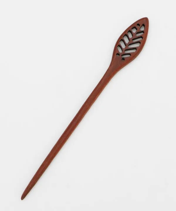 【ご紹介します！ブランド『カヤ』の可愛い髪飾り！かんざし】木彫りかんざし  LEAF