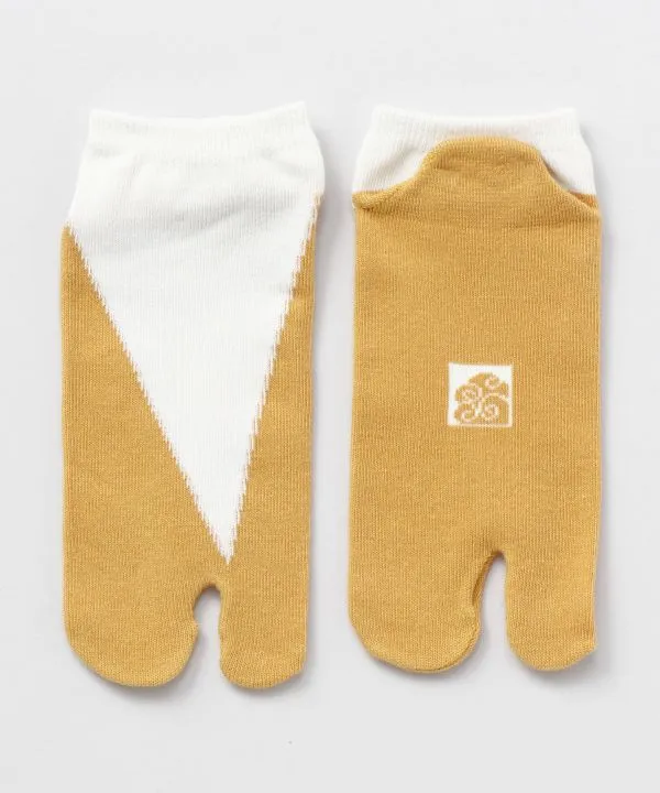 【安心の日本製！四季重ね色で足元が華やぐ！かわいいデザイン！ 足袋型くつ下 23～25cm】ヤマブキ