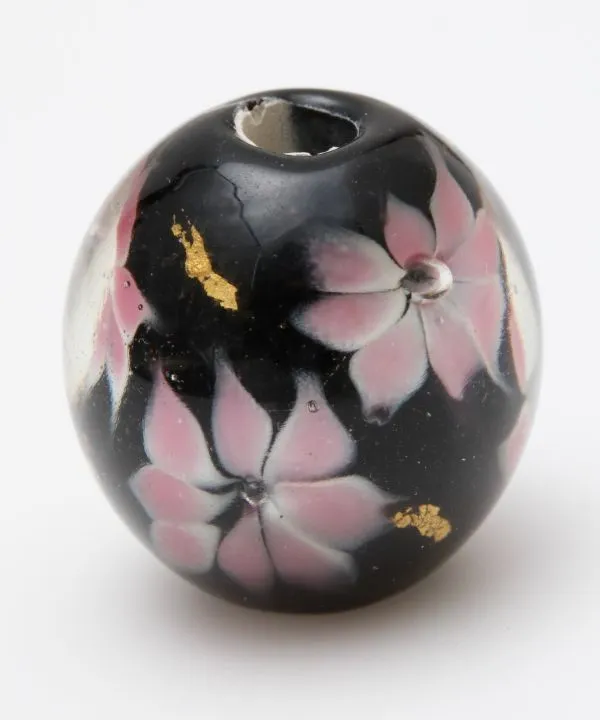 【和アクセサリー！箔花とんぼ玉！和の粋をギュッと閉じ込めた小さな宝石☆】黒