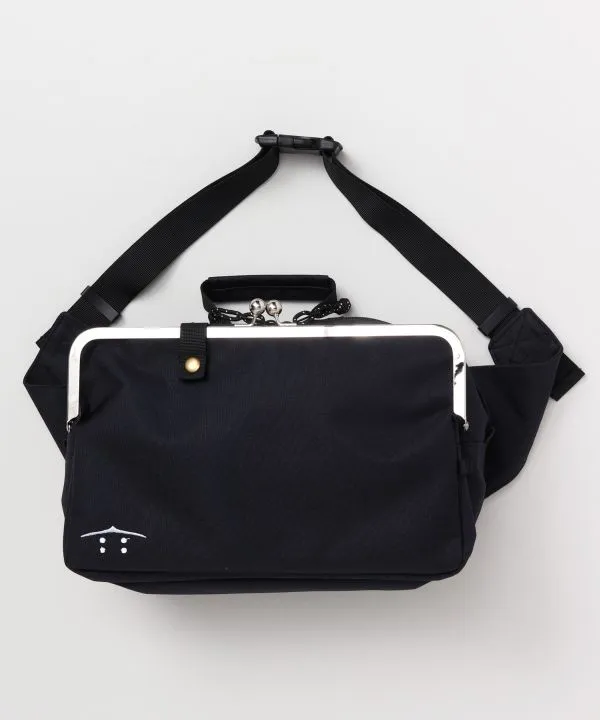 【モダンBAGシリーズ！おしゃれななシルエット！ウキヨキがま口たすきバッグ】BLACK