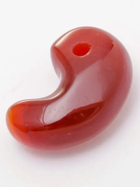 【ご紹介します！ブランド『岩座』の古代型勾玉（Lサイズ）】RED AGATE