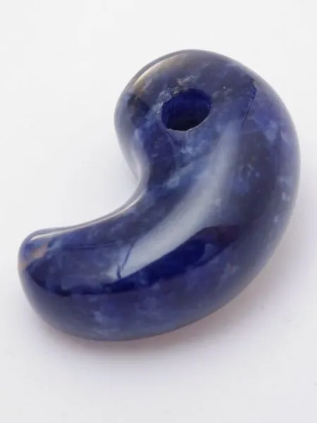 【ご紹介します！ブランド『岩座』の古代型勾玉（Lサイズ）】SODALITE