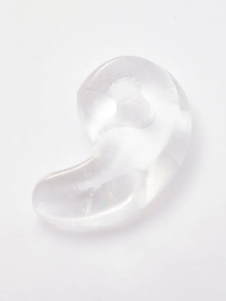 【ご紹介します！ブランド『岩座』の古代型勾玉（Mサイズ）】CRYSTAL