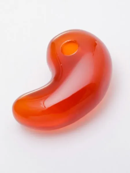 【ご紹介します！ブランド『岩座』の古代型勾玉（Mサイズ）】RED AGATE