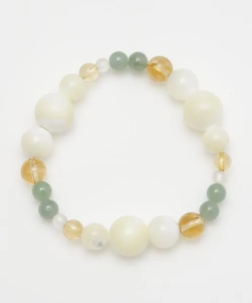 【ご紹介します！お洒落なアクセサリー！芍薬 マザーオブパールブレスレット】MOTHER OF PEARL