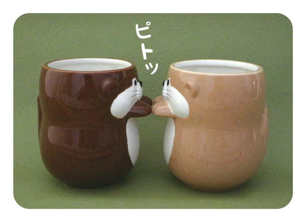 【新登場！KAWAUSOCAFEシリーズ！ほっこり可愛い湯呑み！】そっとそえ手湯呑  カワウソ チョコ