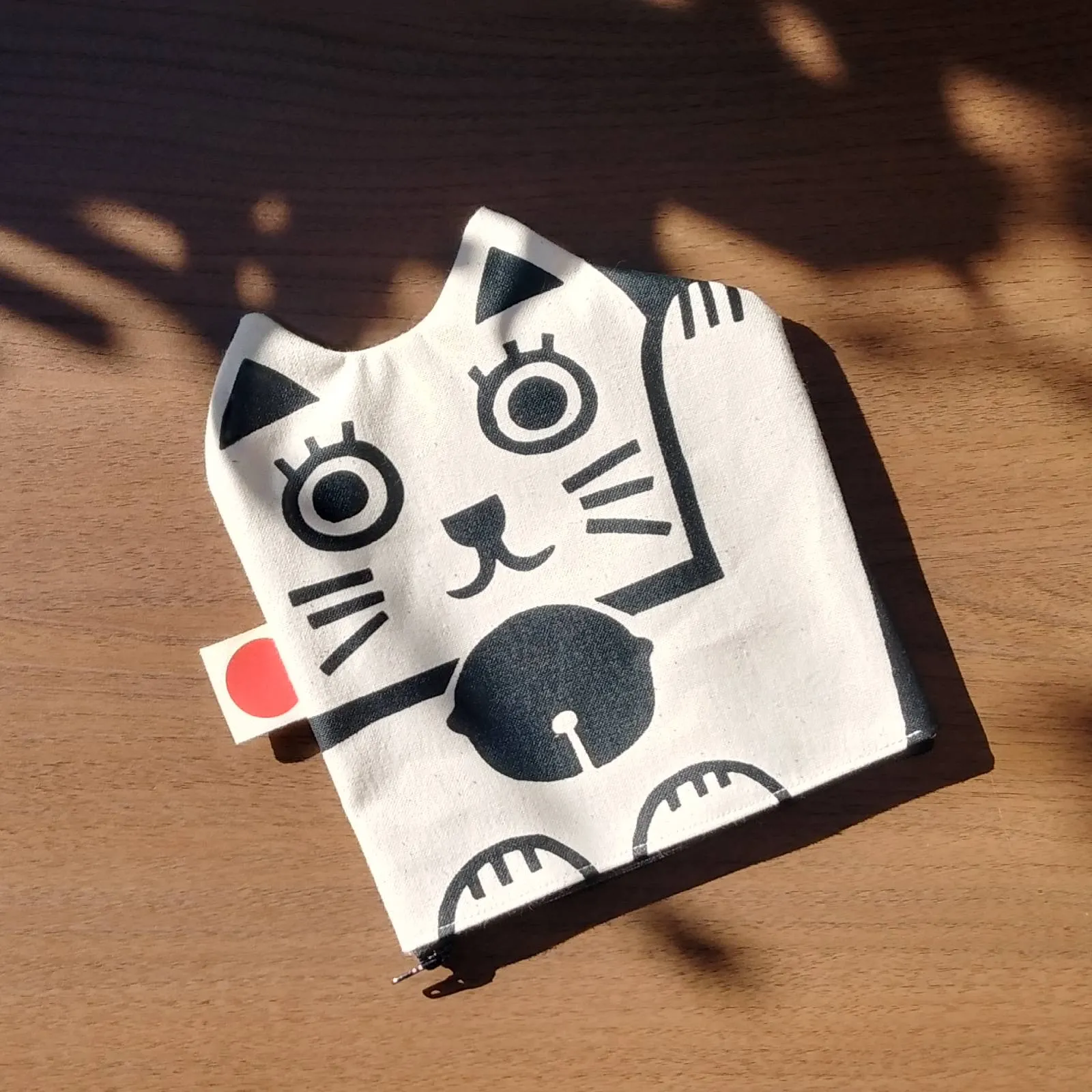 【ご紹介します！安心の日本製！ほっこりかわいい！】まねき猫　帆布ぽーち　ブラック
