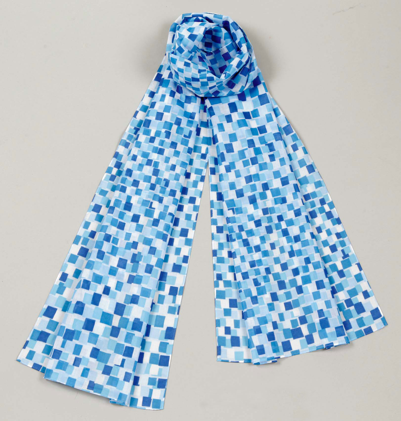 【ご紹介します！安心の日本製！青が美しい！KYOTO BLUE 綿ローンスカーフ】水の路