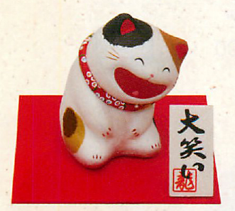【新登場！日本製です！思わず笑顔になる大笑い猫！　ちぎり和紙大笑い猫(座)(3種)】三毛