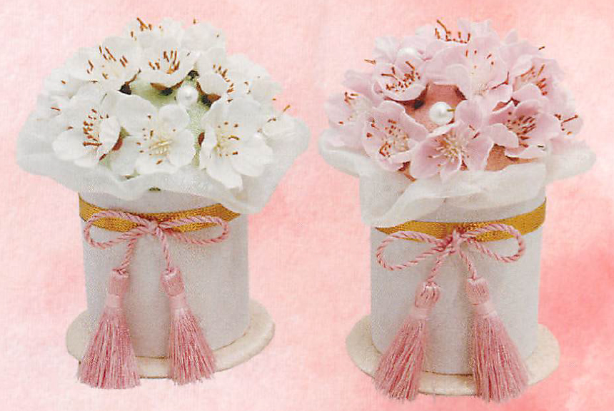 【ご紹介します！安心の日本製！香りのよい石鹸素材で作られたお花！】サボンドゥフルール桜花飾り(一対)