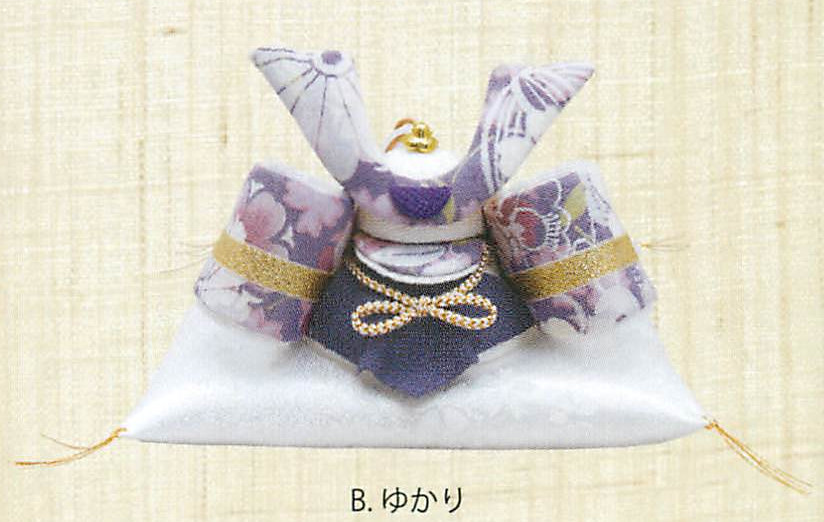 【ご紹介します！安心の日本製！ジャガード織の華やかな兜！】(小)透彩兜飾り（ザブ付）（2種）ゆかり