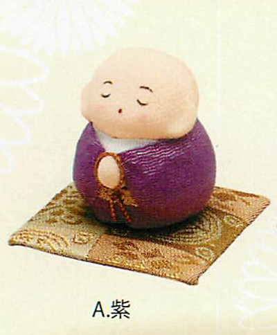 【新登場！安心の日本製！可愛らしいちりめんのお飾りです！】ちりめんお坊さん（２色）　紫