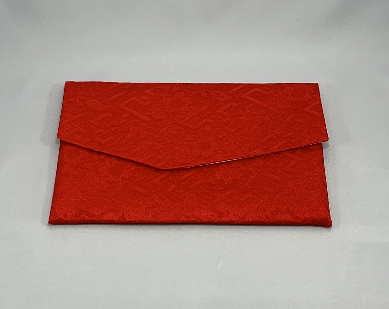 【ご紹介します！安心の日本製！正絹100％×日本の伝統美！】京染マスクケース 紅