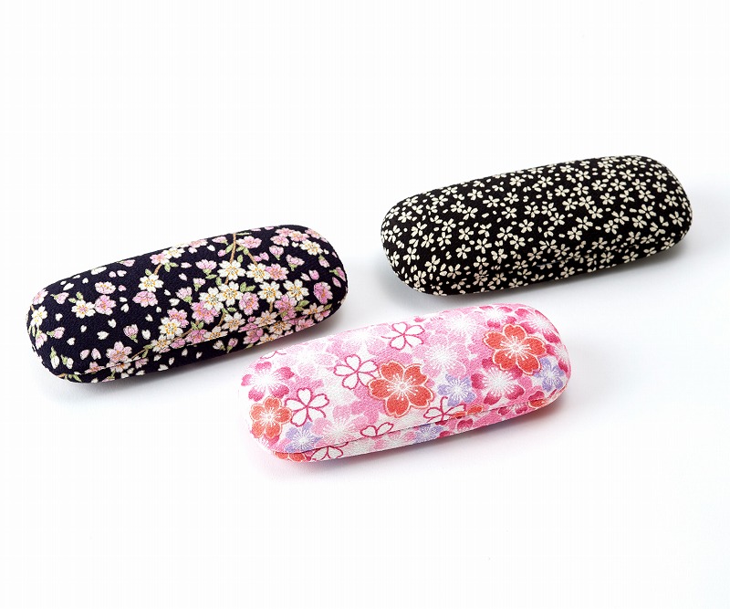 【ご紹介します！和KOMONO 小紋工房 花柄が華やかな！メガネケース（ハードタイプ）】