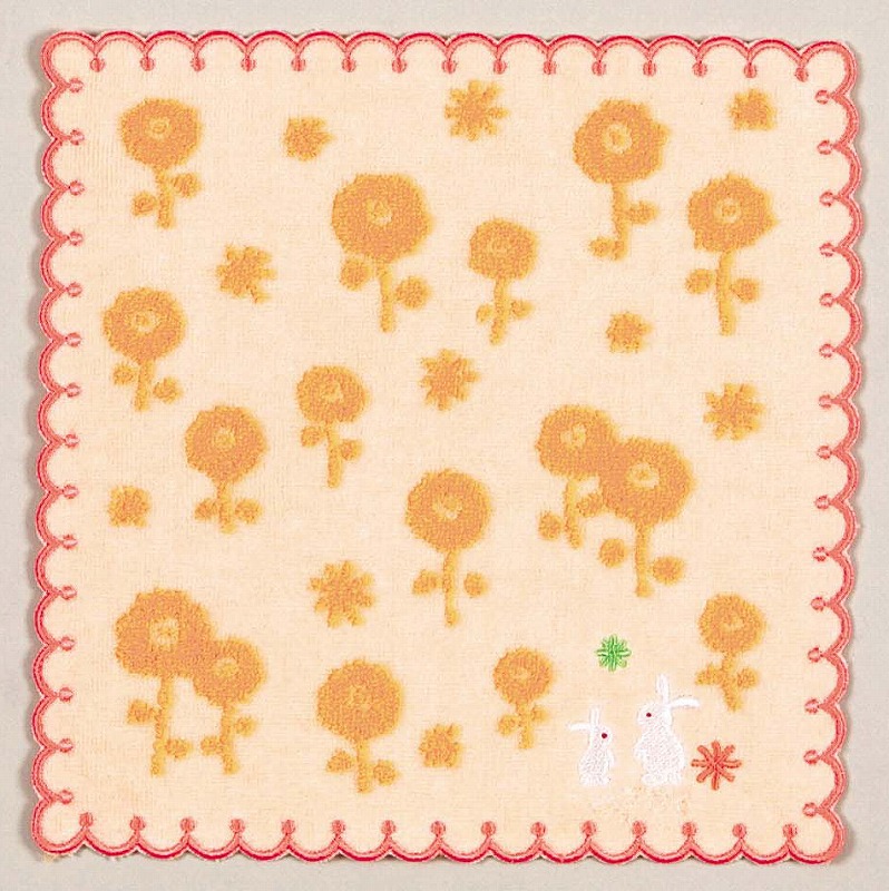 【ご紹介します！ぴょん屋 刺繍スカラータオル】ポンポン花　オレンジ