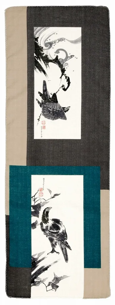 【新登場！安心の日本製！京都の奇才画家の絵がえがかれた二重ガーゼ手拭い】鷹と鷲